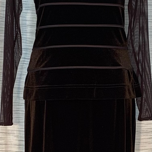 Tadashi brown two-piece velvet and mesh top and skirt set. - Picture 5 of 16